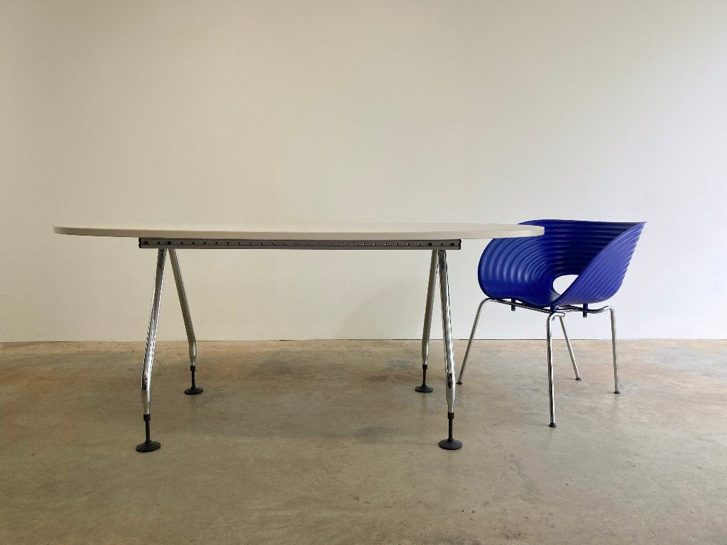 Vitra Ad Hoc ovale design tafel door Antonio Citterio, Gebruikt, Molenakkerstraat 10b, 100 tot 150 cm, Modern Design
