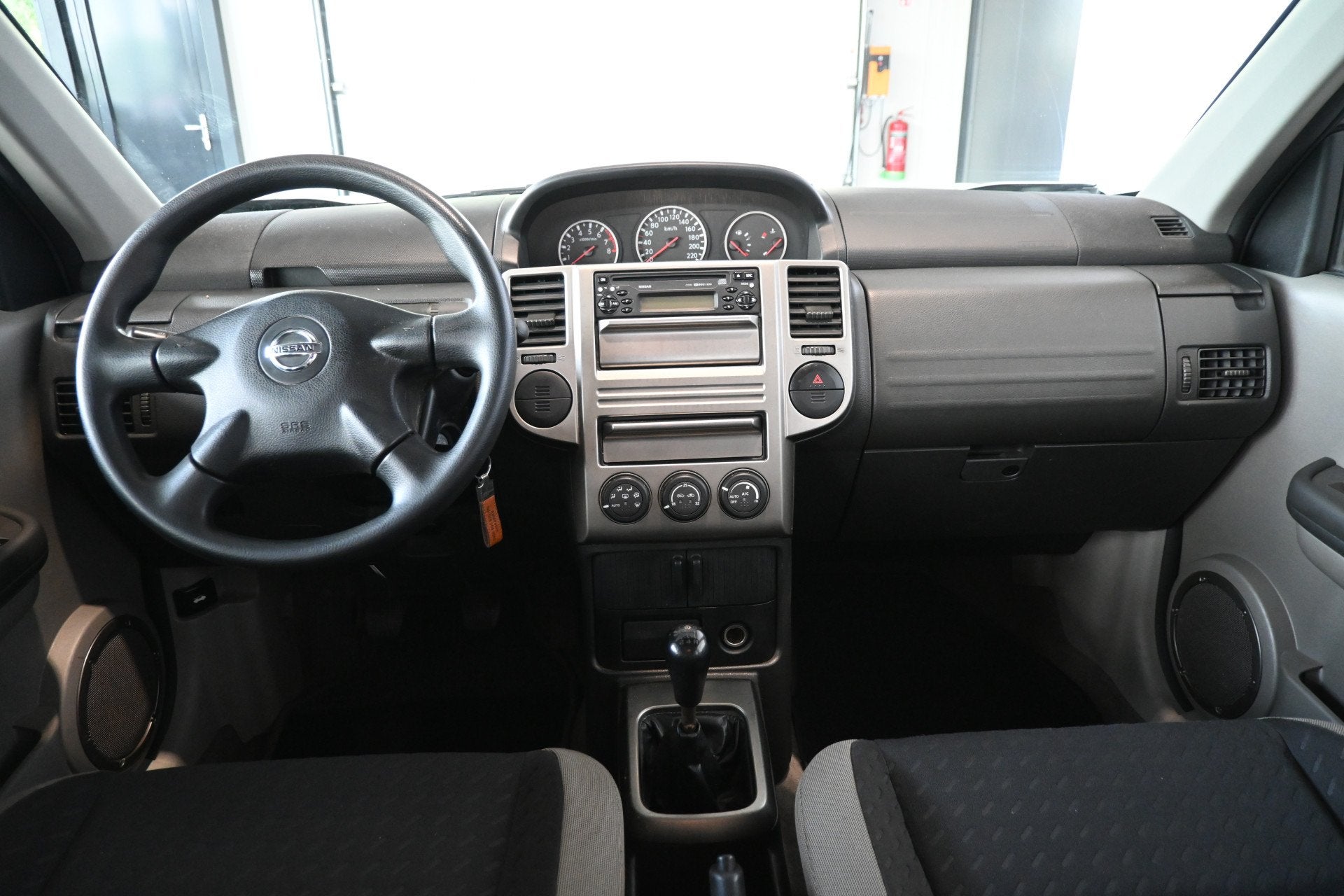 Nissan X-Trail 2.0 Comfort 2wd Airco Trekhaak All in Prijs!, Voorwielaandrijving, Stof, 4 cilinders, Met garantie (alle)