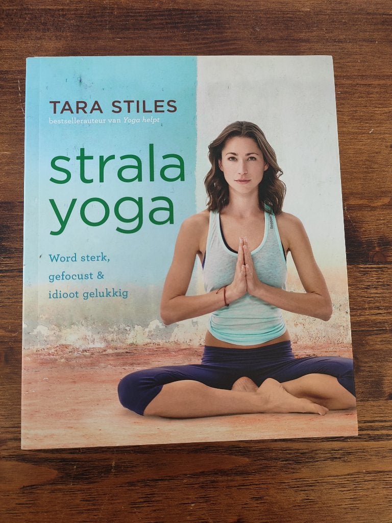Boek "Strala Yoga" van Tara Stiles te koop!, Ophalen of Verzenden, Zo goed als nieuw, Overig