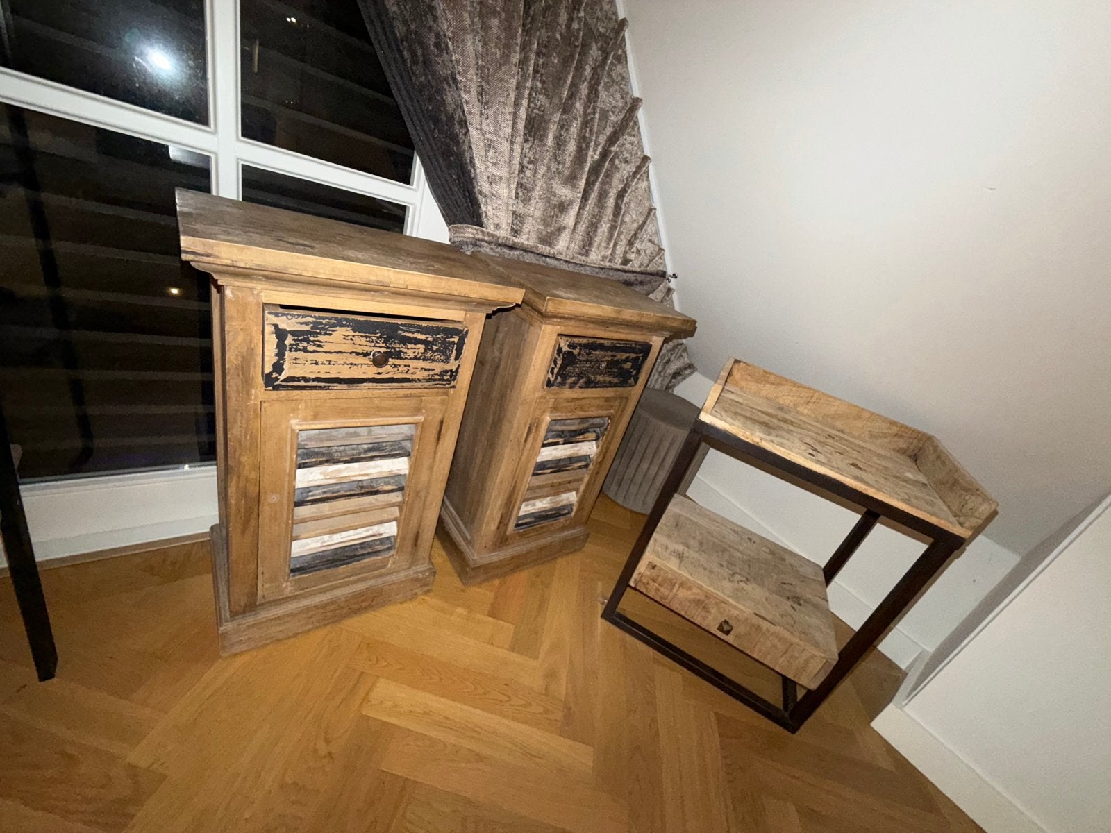 Set van 2 nachtkastjes, bijzettafel en decor trapje - Mango, Ophalen, Gebruikt, Minder dan 45 cm, 70 cm of meer