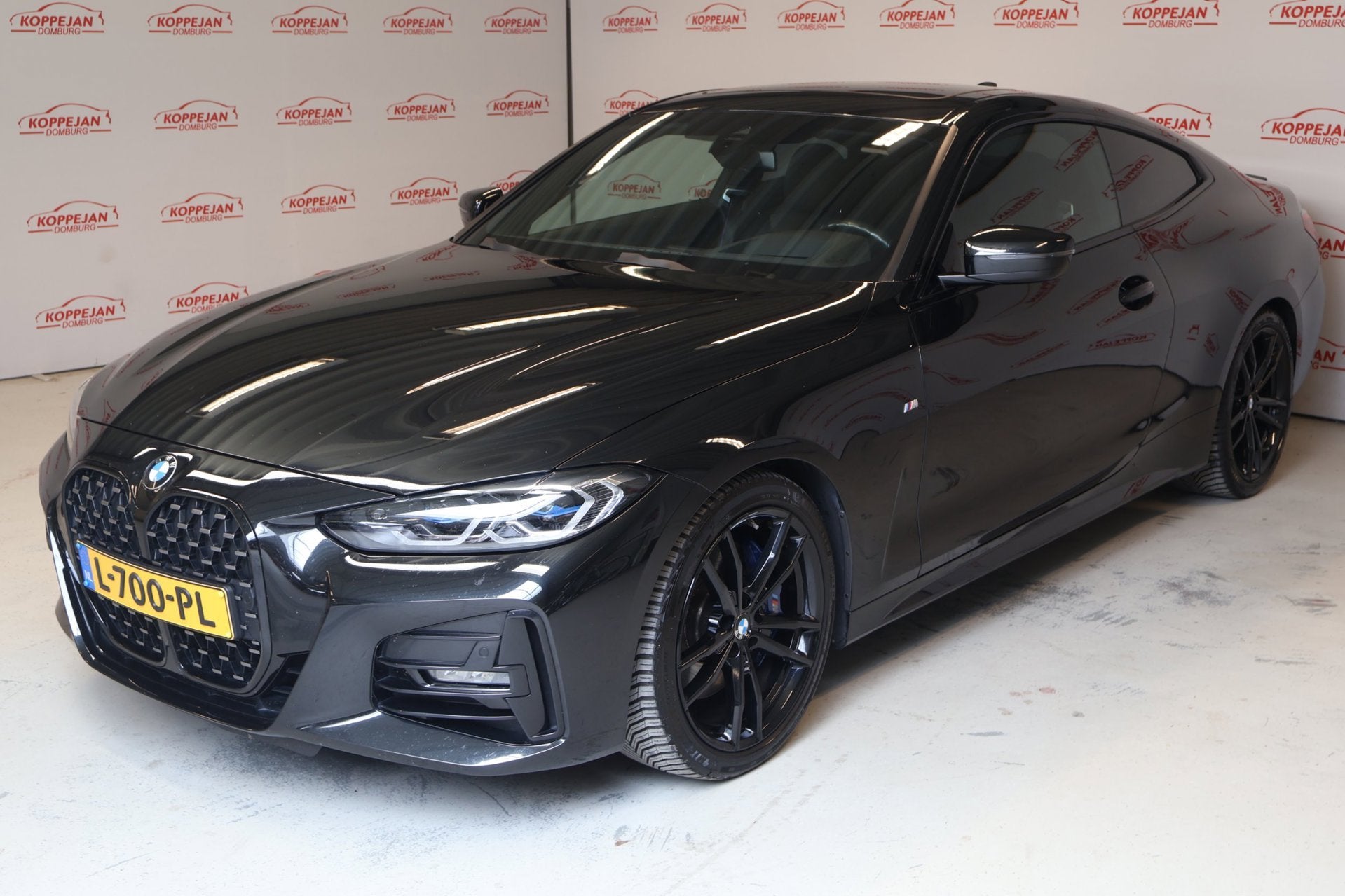 BMW 4-serie Coupé 430i M-Sport Pro NL auto, Laser, H&K, Dak, Auto's, Achterwielaandrijving, Gebruikt, Zwart, 1600 kg