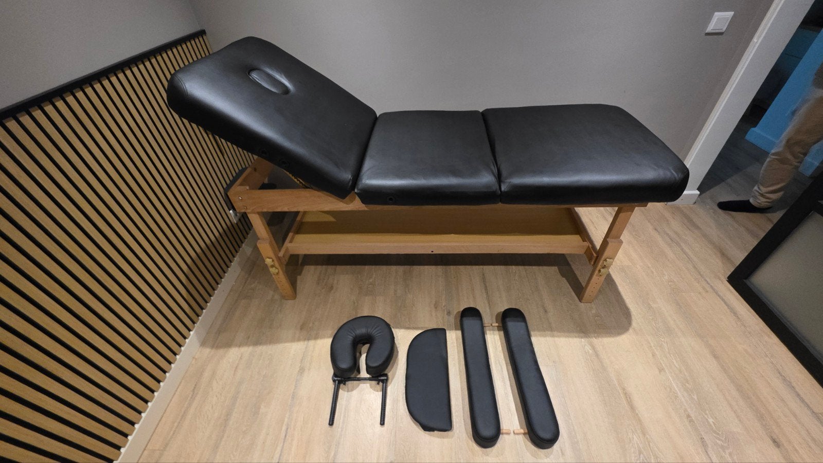 Professionele massagetafel / behandeltafel – houten onderste, Ophalen, Zo goed als nieuw, Overige typen