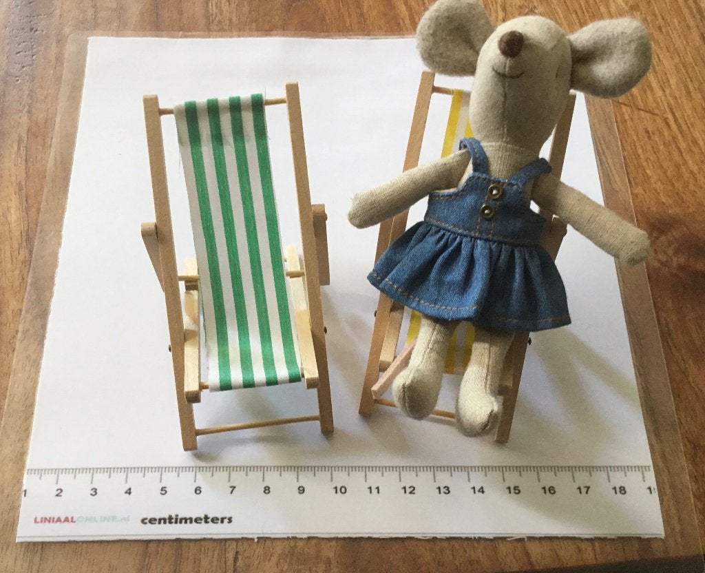 Poppenhuis miniaturen strandstoelen, Verzamelen, Ophalen of Verzenden, Nieuw, Poppenhuis