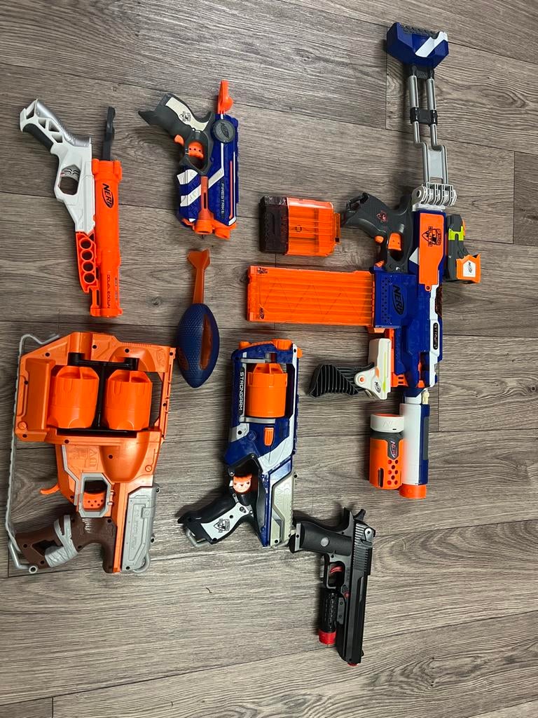 Diverse Nerf pistolen met pijltjes - Veel speelplezier!, Ophalen of Verzenden, Gebruikt, Jongen of Meisje