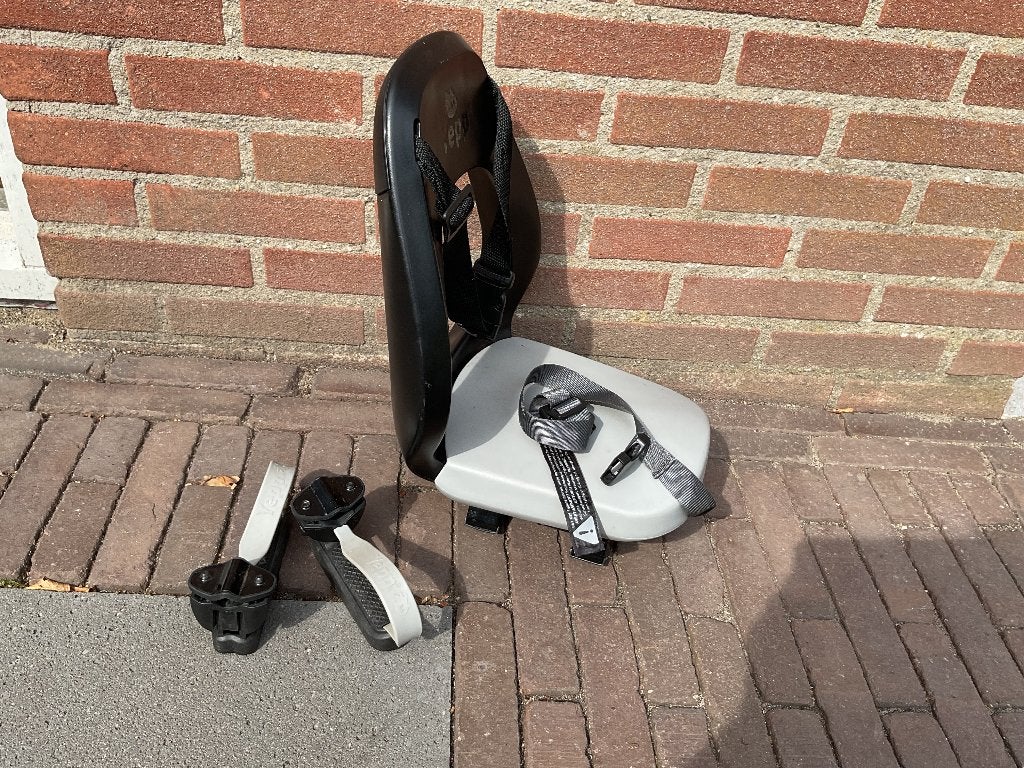 Fietsstoeltje achter Yepp thule, Fietsen en Brommers, Fietsaccessoires | Fietsstoeltjes, Achterzitje, Voetsteuntjes, Yepp, Ophalen of Verzenden