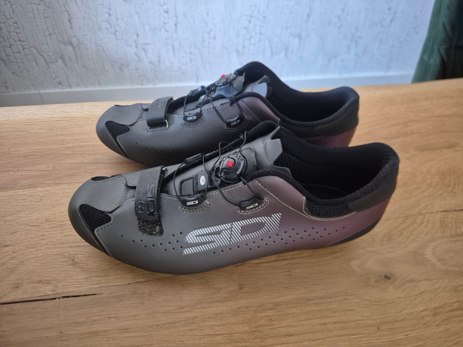 Sidi Sixty Racefietsschoenen Antraciet ZGN Maat 44.5, Fietsen en Brommers, Fietsaccessoires | Fietskleding, Heren, Schoenen, Overige maten