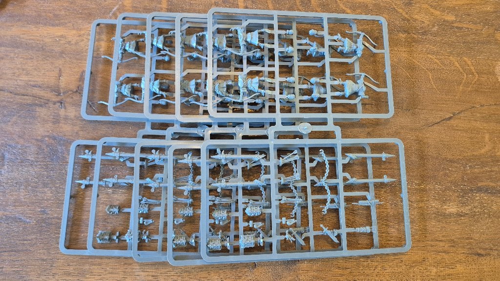 Bretonnia - 20x peasant bowmen - Warhammer the Old World, Hobby en Vrije tijd, Verzenden, Zo goed als nieuw, Warhammer, Figuurtje(s)