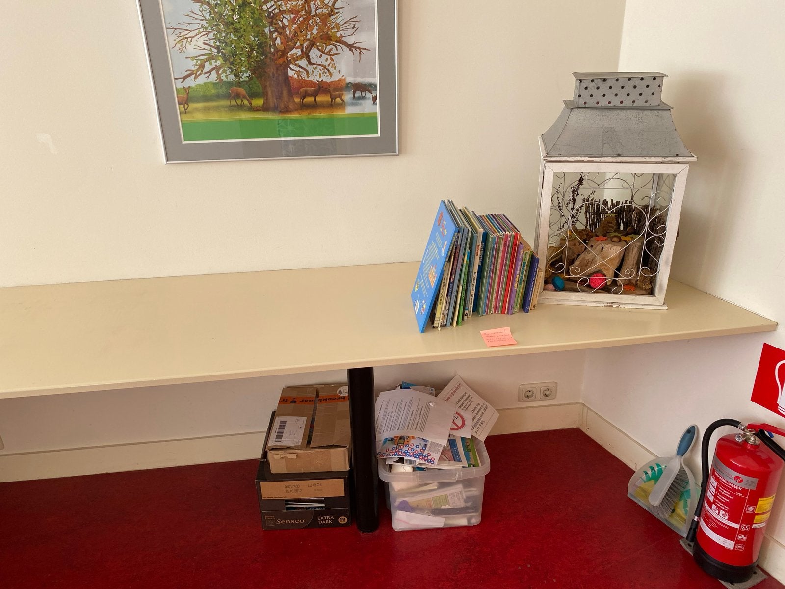 Groot hoekbureau / bureaublad met stevige poten, Huis en Inrichting, Bureaus, Ophalen, Spaanplaat of MDF, Hoekbureau, 60 cm