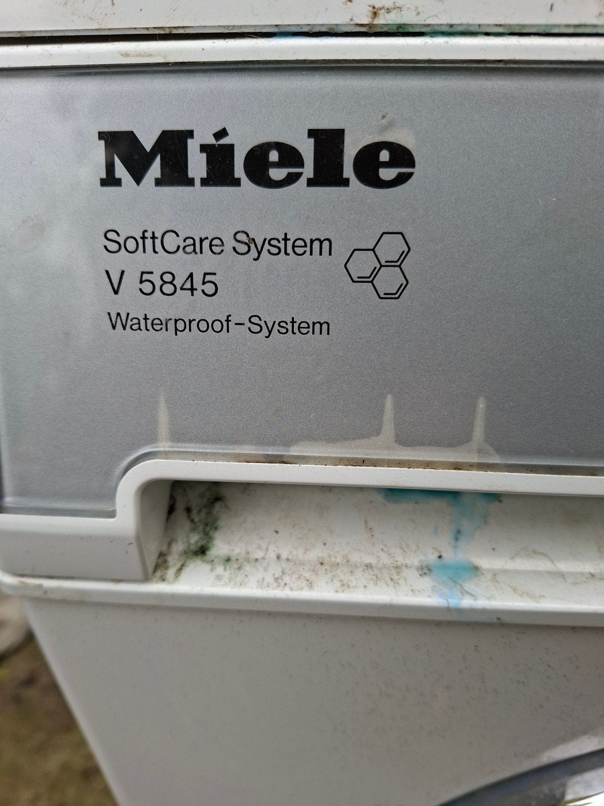 Foto 2 van Miele wasmachine V 5845 en droger T 273 C - voor onderd