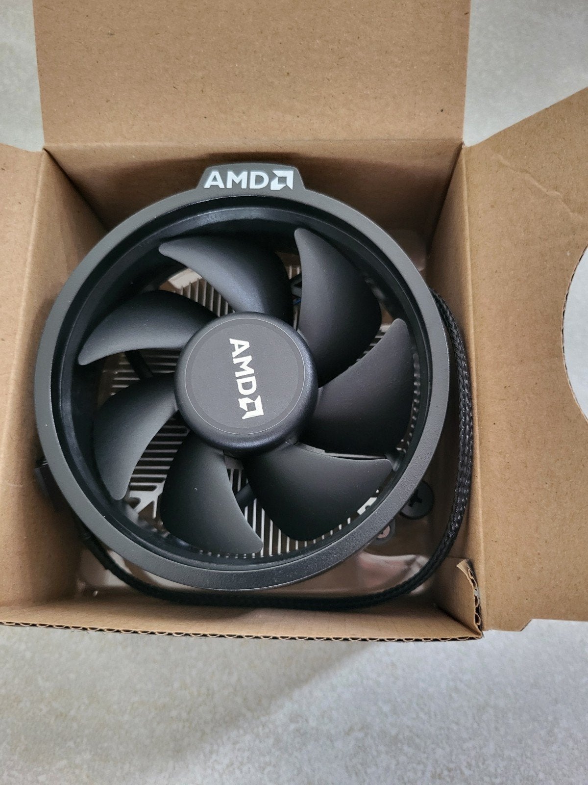 Nieuwe AMD AM4 CPU Koeler - Ongebruikt, Computers en Software, Computerkoelers, Ophalen of Verzenden, Nieuw, Luchtkoeling