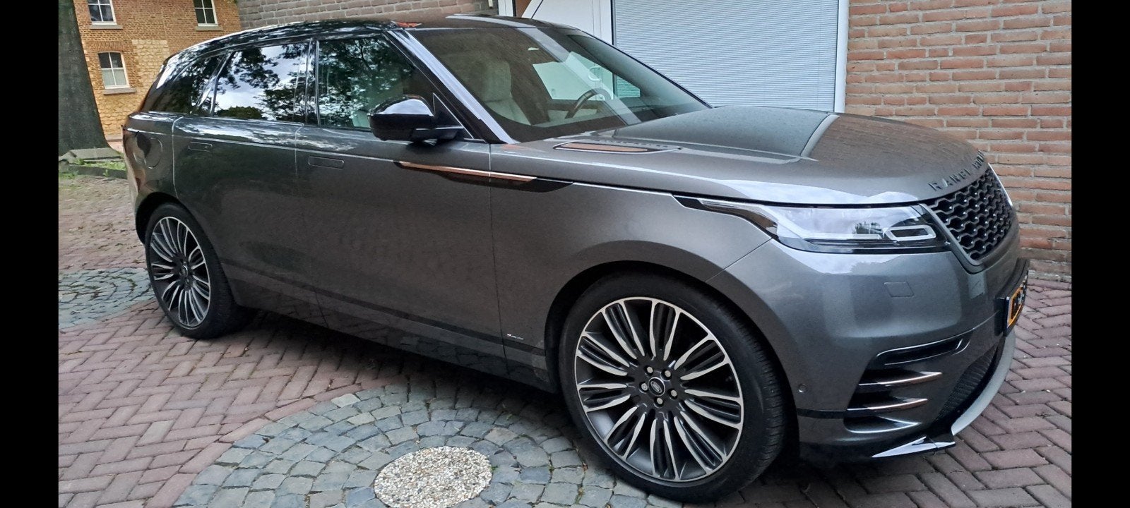 Range Rover Velar 3.0 V6 R-DYNAMIC.HSE. AWD.FIRST EDITION