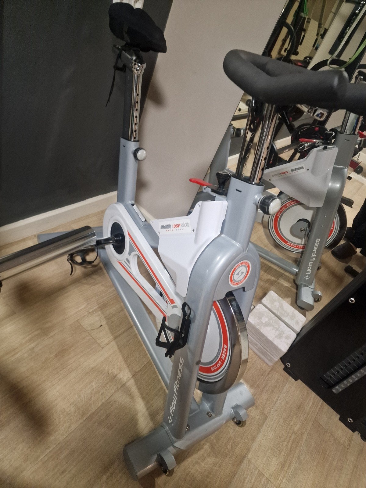 Flow Fitness Racer DSP1000 Race Bike - Spinningfiets, Ophalen, Gebruikt, Spinningfiets, Metaal
