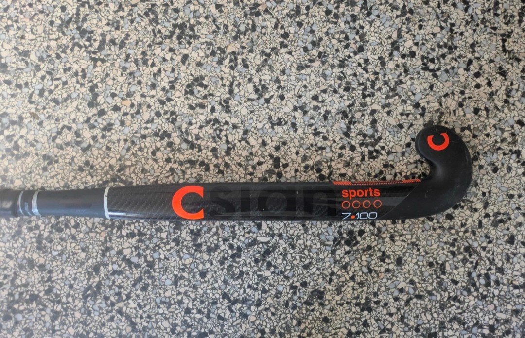 Csign sports 7.100 Low Bow Hockeystick - 100% Carbon, Ophalen of Verzenden, Zo goed als nieuw, Stick