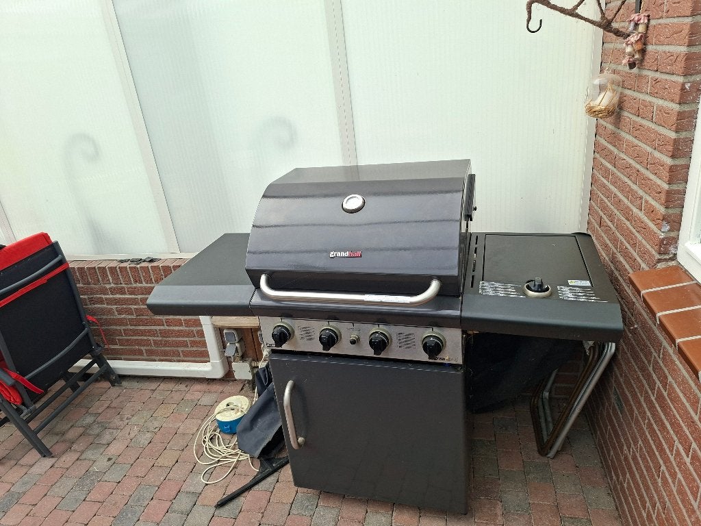Buiten keuken (BBQ), Ophalen, Gebruikt, Onbekend, Gas