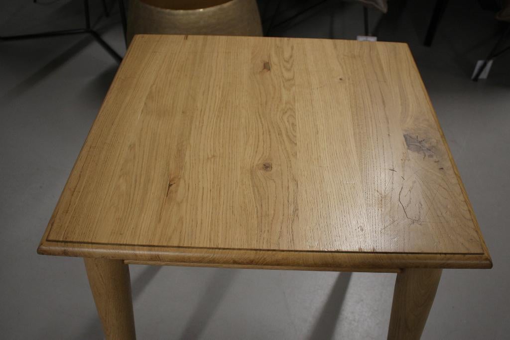 Diverse handige kleine eettafels verzorgingshuis senioren, Ophalen, Zo goed als nieuw, Hout, Eén