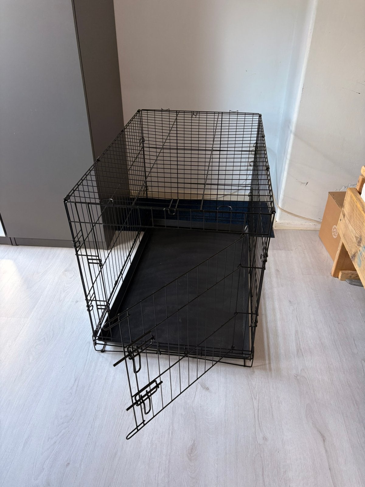Honden bench, Ophalen, Zo goed als nieuw, Minder dan 65 cm