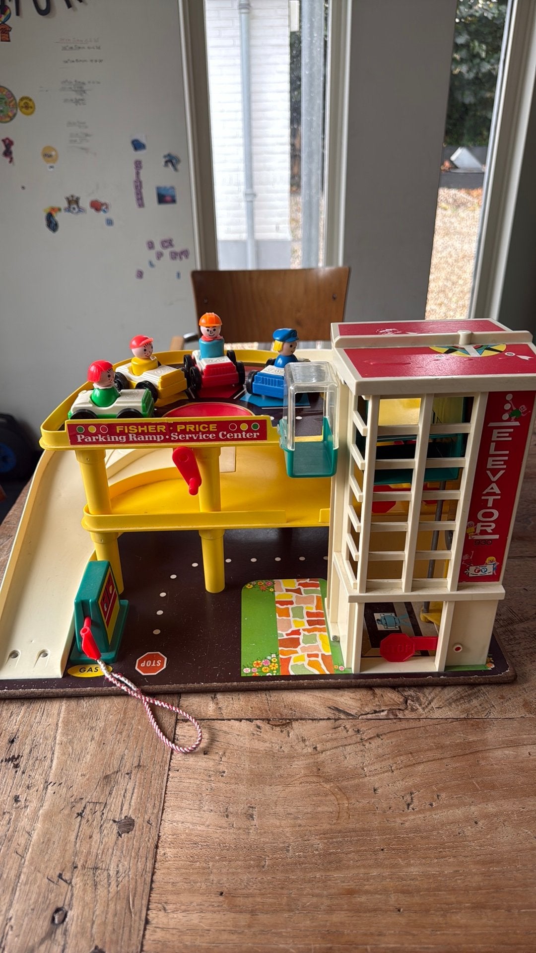 Fisher Price parkeergarage, Ophalen, Gebruikt, Speelset, Met geluid