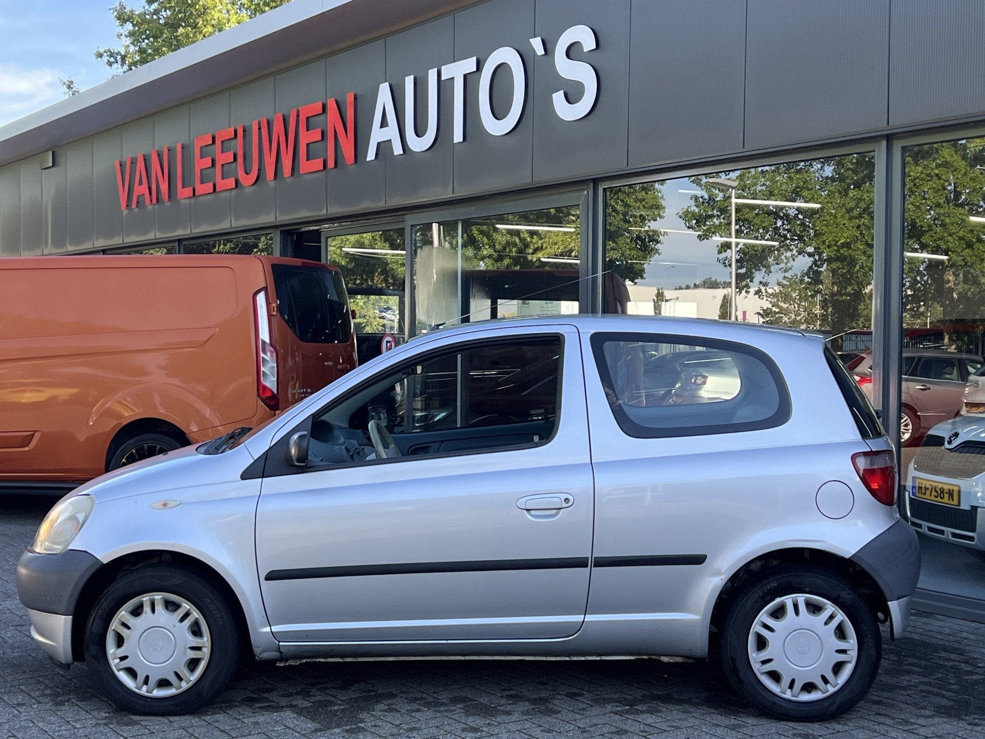Toyota Yaris 1.0-16V VVT-i Terra | Radio | Stuurbekrachtigin, foto 7