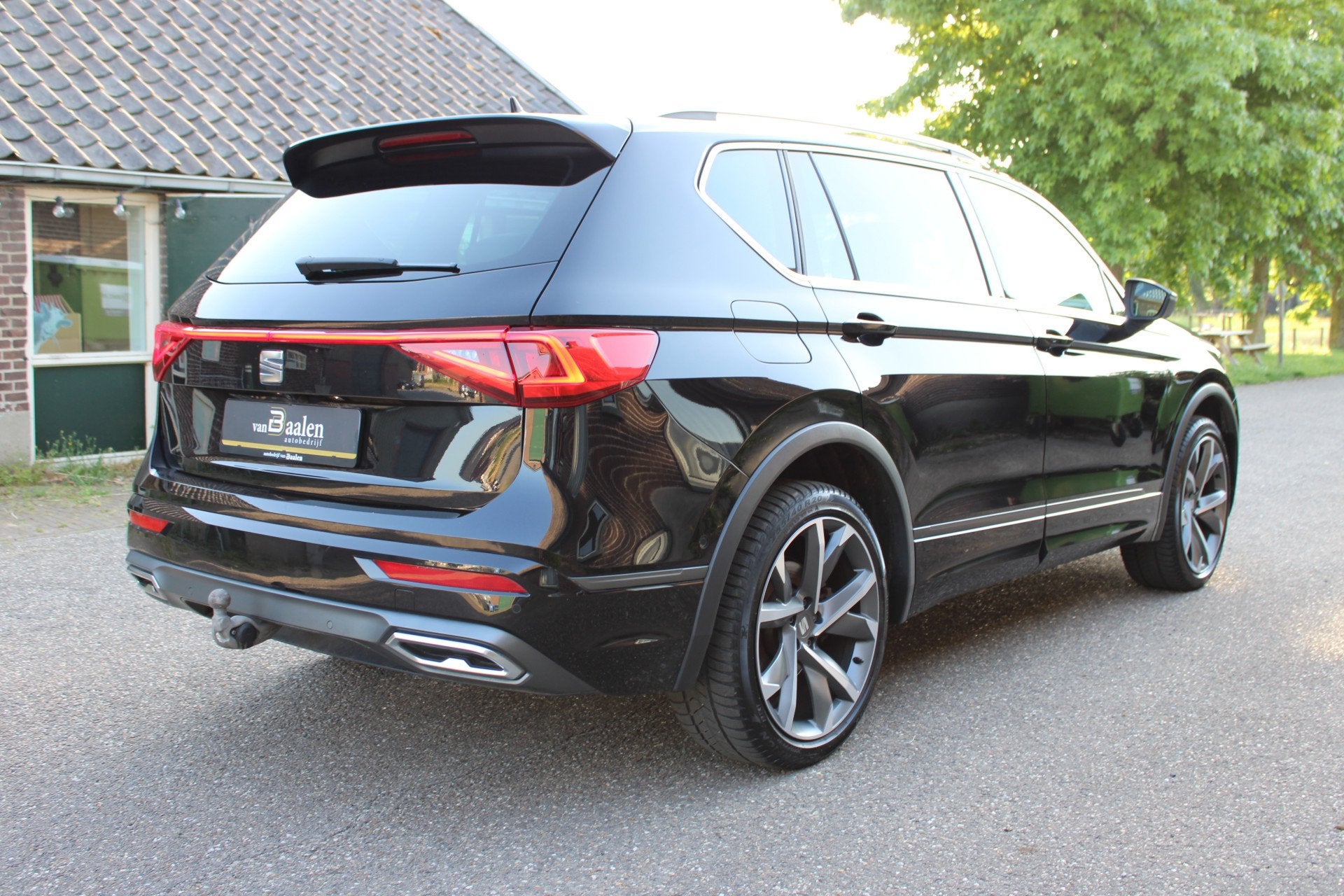 SEAT Tarraco 1.4 TSI e-Hybrid PHEV FR SOh 94,5% LEER NAVI EC, Auto's, Dealer onderhouden, 4 cilinders, 150 pk, Zwart