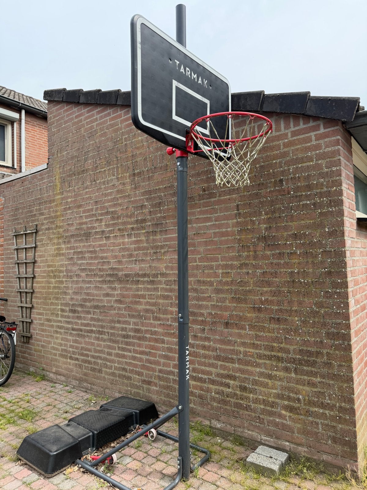 Tarmak basketbalpaal met verstelbare hoogte, Ophalen, Gebruikt, Ring, Bord of Paal