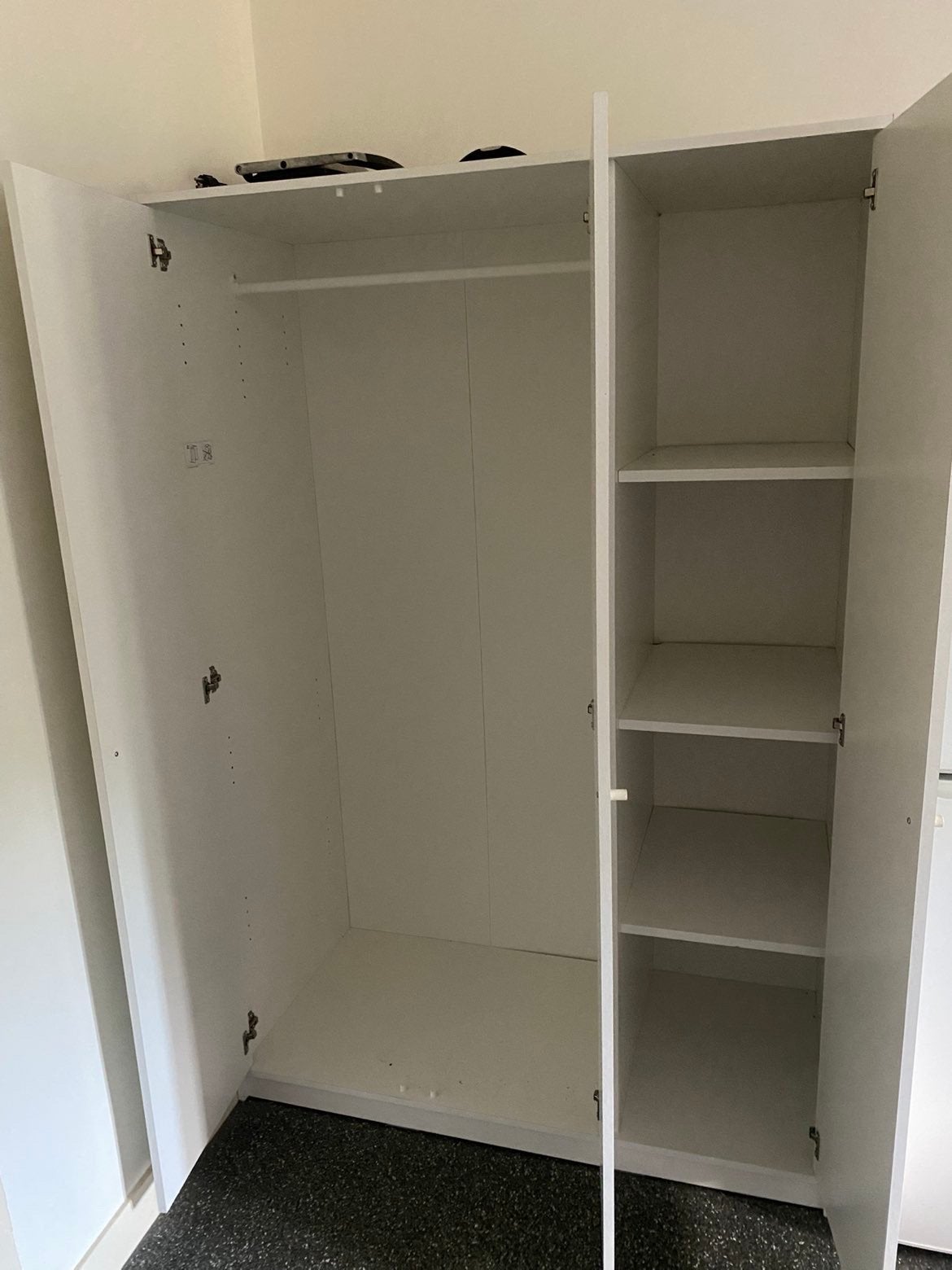 Kast, Ophalen, Zo goed als nieuw
