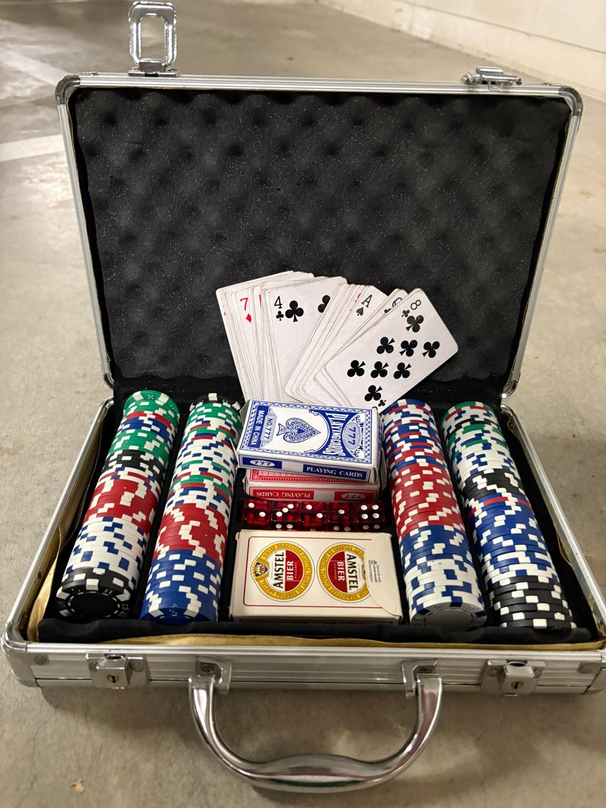 Pokerset in aluminium koffer - Compleet, Hobby en Vrije tijd, Drie of vier spelers, Ophalen, Gebruikt