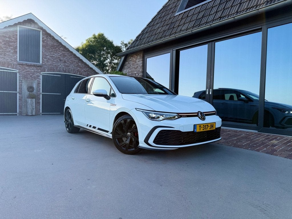 Volkswagen Golf 2.0 GTI Dealer onderhouden, 730 kg, 4 cilinders, 1984 cc, Alcantara
