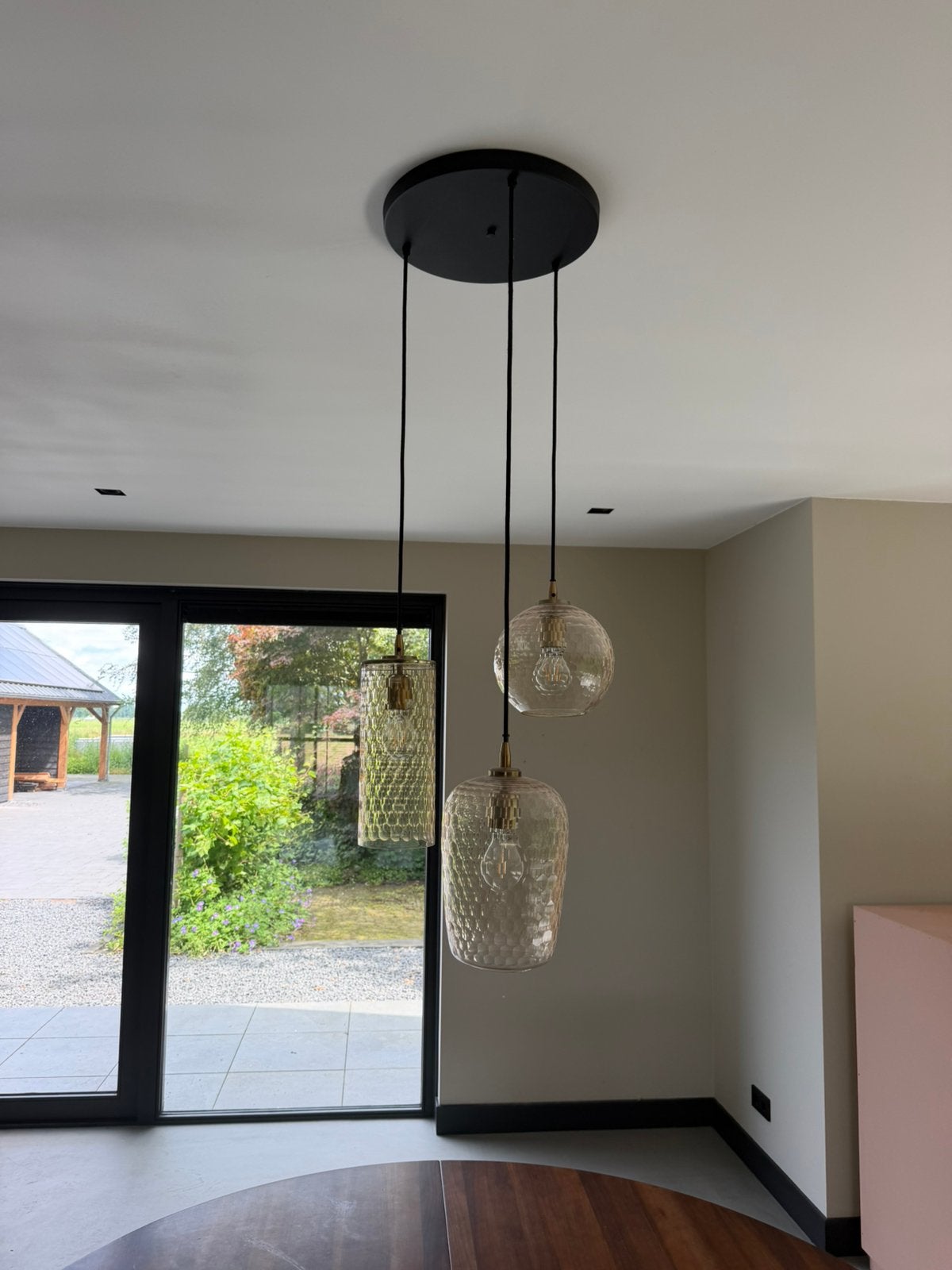 Hanglamp met drie lampen rookglas, Ophalen, Zo goed als nieuw