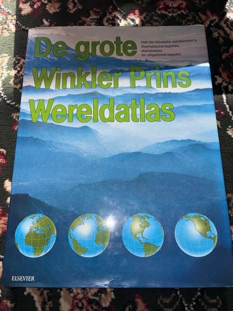 De Grote Winkler Prins Wereldatlas - Elsevier, Boeken, Gelezen, Overige atlassen, 2000 tot heden, Ophalen of Verzenden
