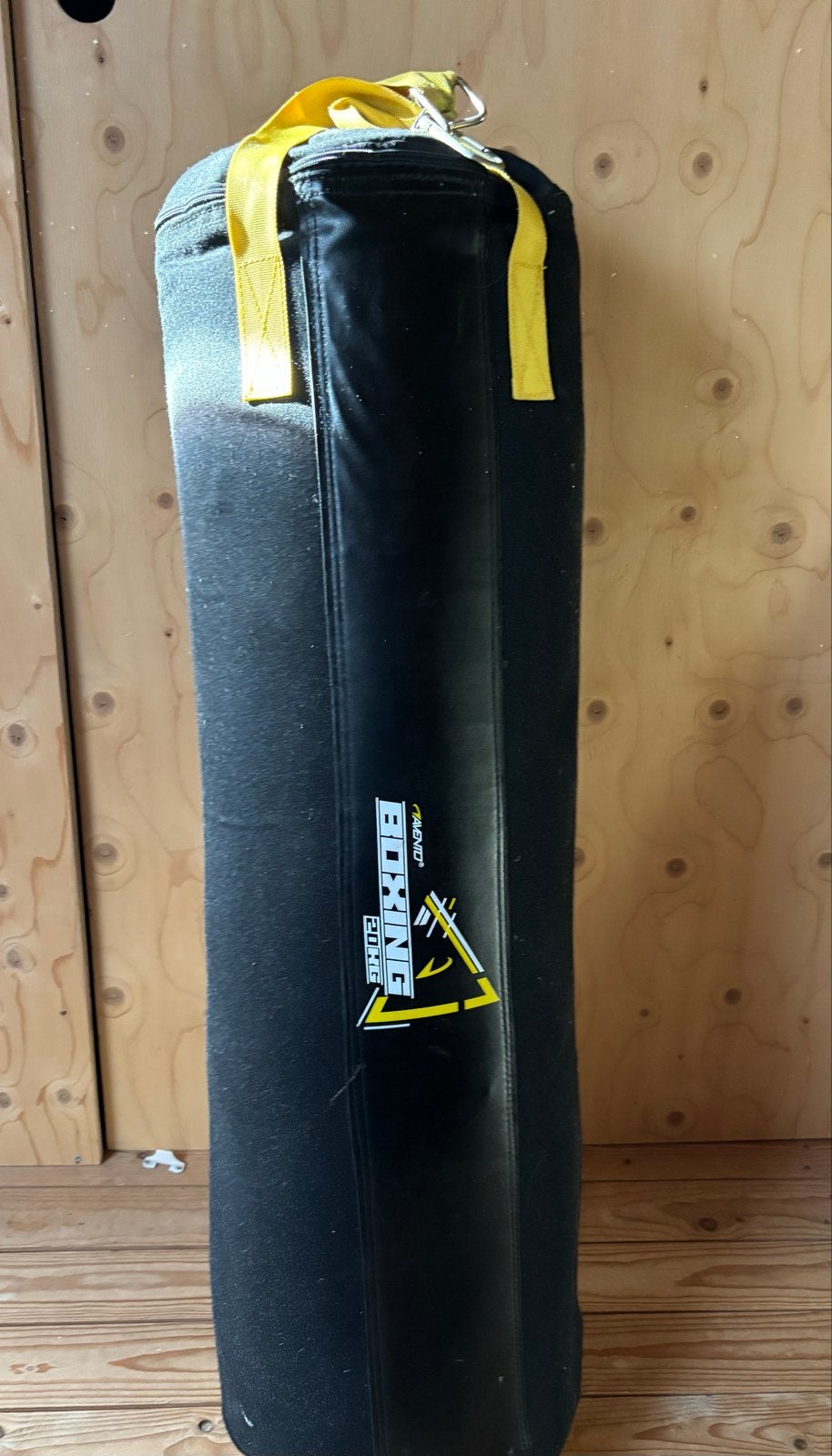 Avento Boksbal 20kg - Zwart/Geel, Sport en Fitness, Ophalen, Gebruikt, Overige, Maat XS of kleiner