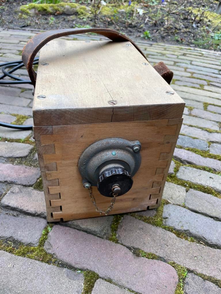 Antieke/Industriële Looplamp 220V naar 42V met Reservelamp, Antiek en Kunst, Ophalen