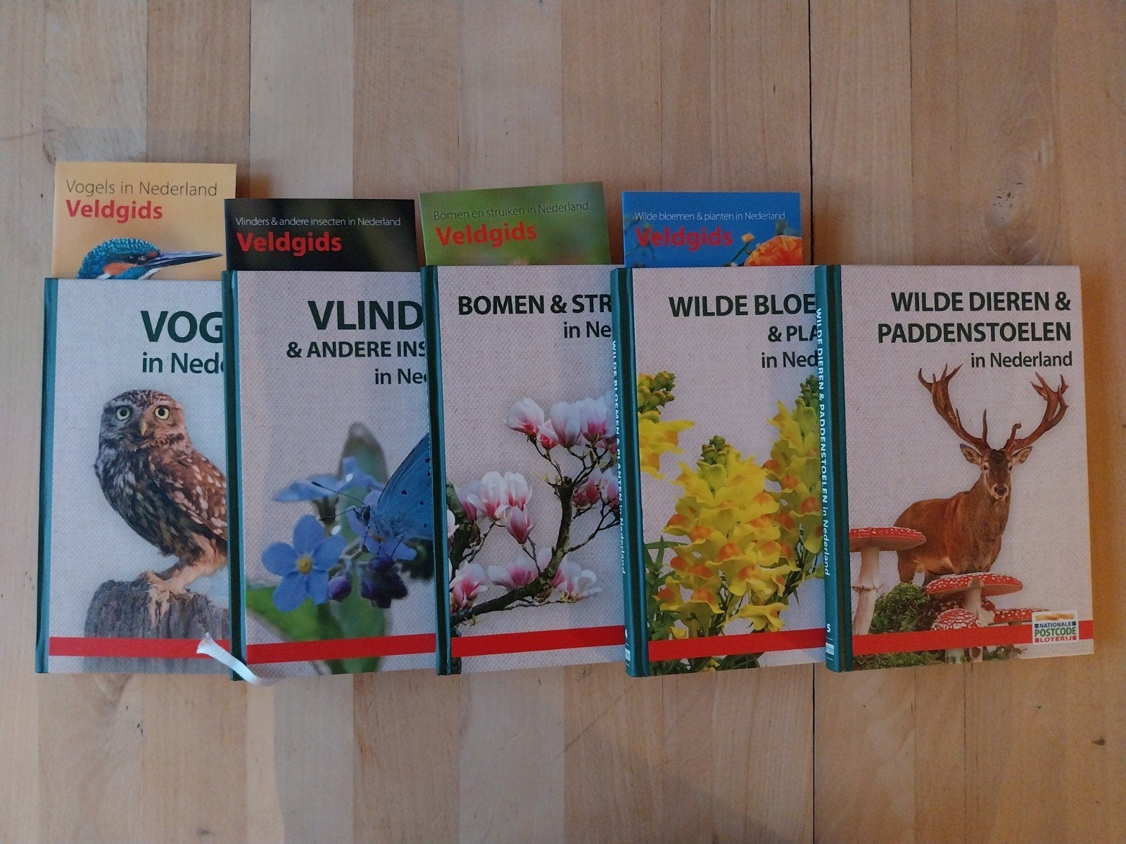 postcodeloterij natuurboeken 5 boeken, Boeken, Ophalen of Verzenden