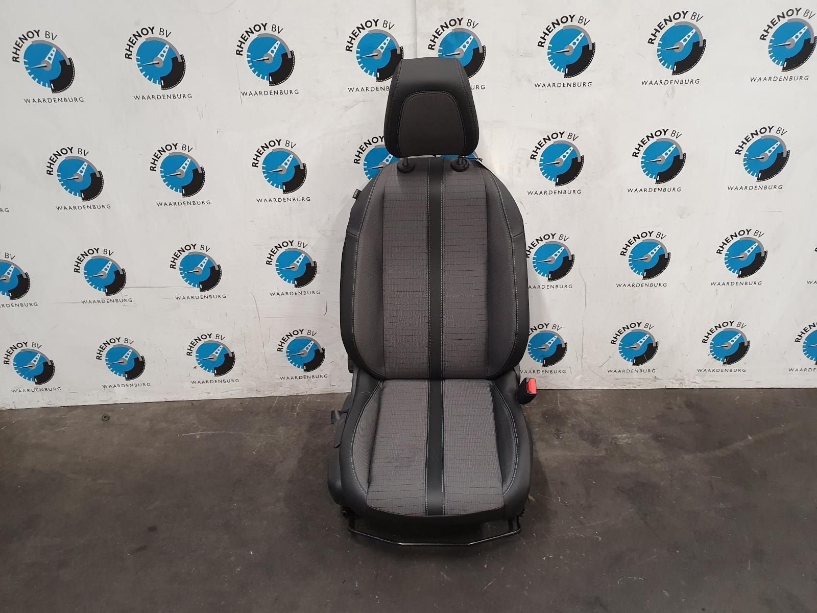 Simrace  stoel afkomstig van 208 2024, Auto-onderdelen, Interieur en Bekleding, Gebruikt, -, -, Ophalen of Verzenden