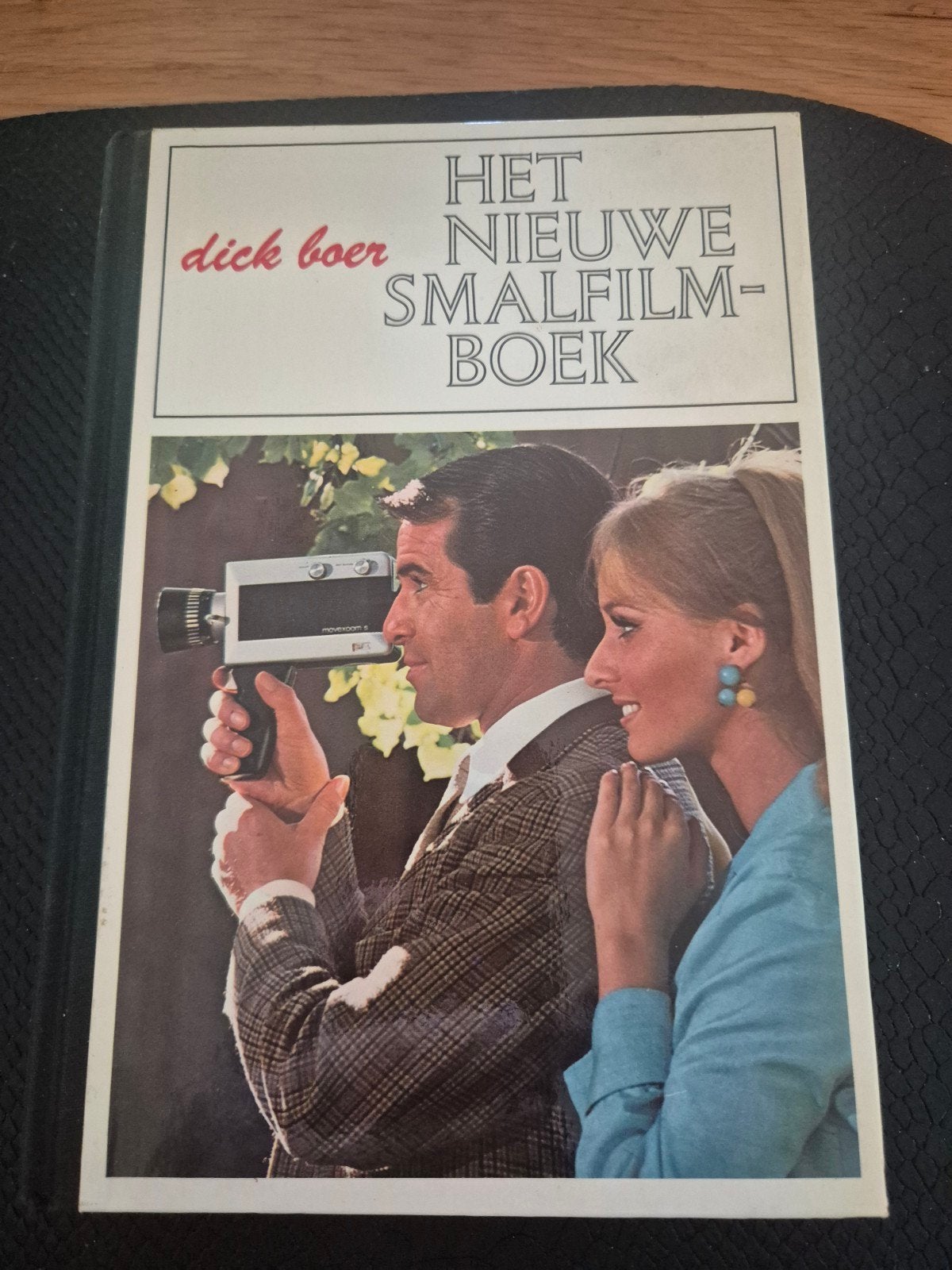 het nieuwe smalfilmboek, Boeken, Hobby en Vrije tijd, Ophalen of Verzenden, Zo goed als nieuw, Fotograferen en Filmen, Dick boer