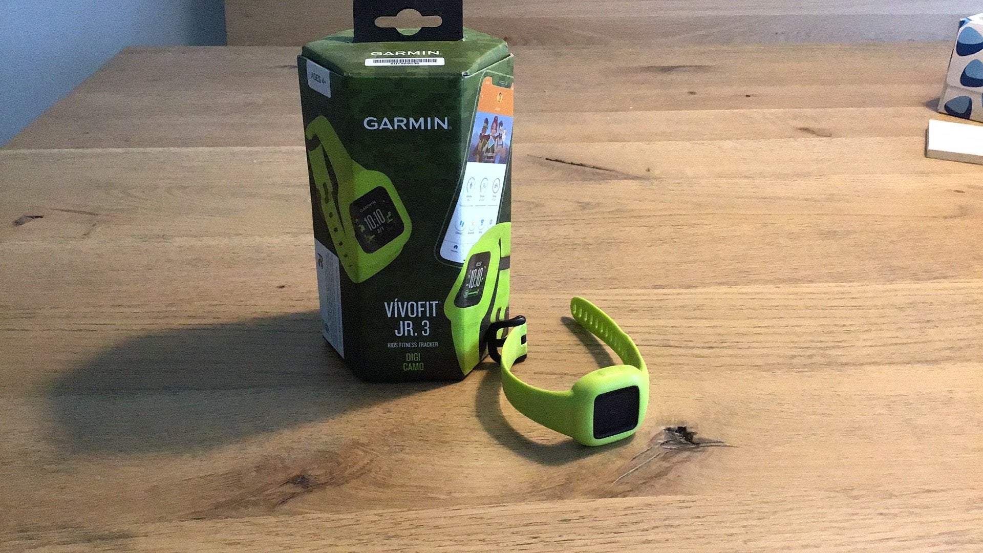Garmin vivofit jr. 3 met neongroen/geel bandje. Goede staat, Ophalen of Verzenden, Zo goed als nieuw, Geel, Jongen of Meisje