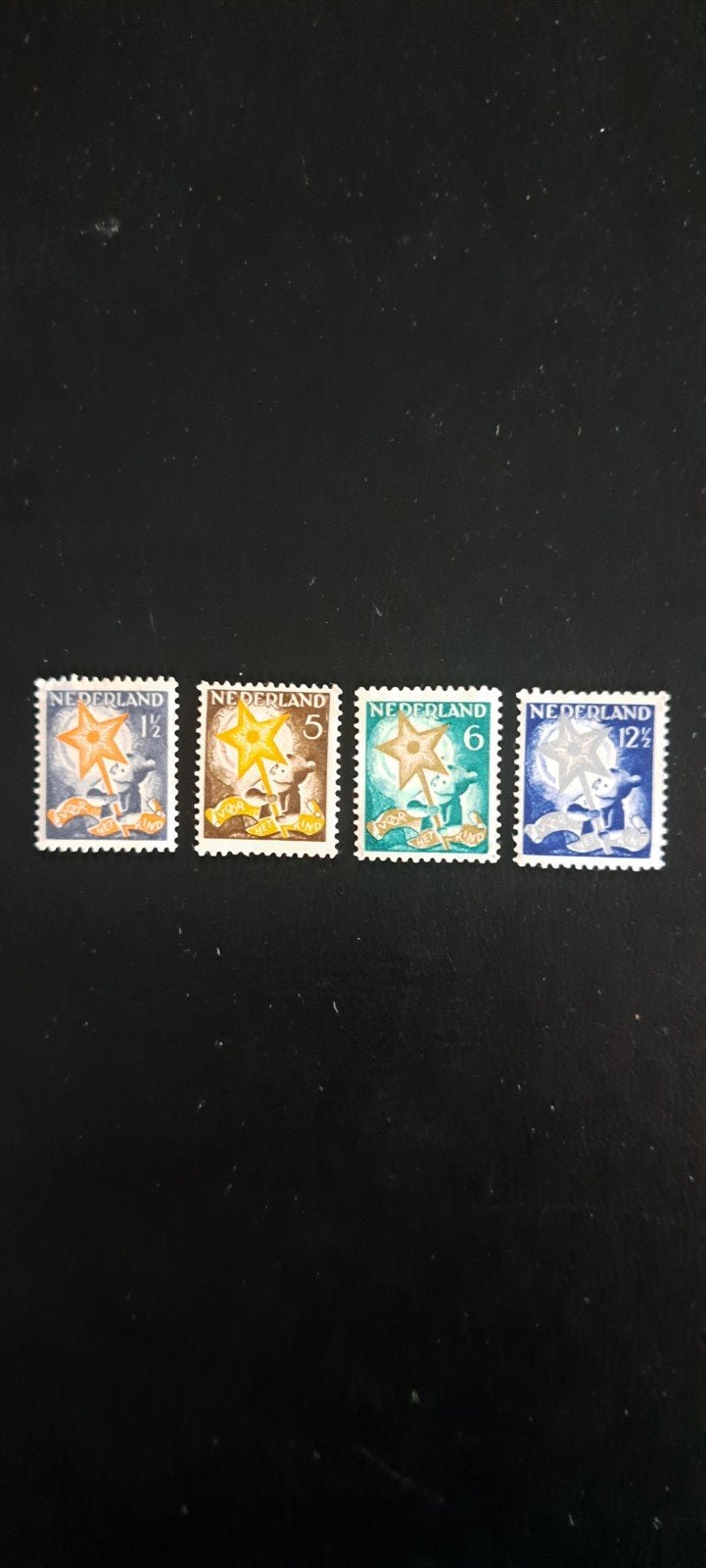 Serie kinderzegels ongebruikt zonder gom .1933 ., Postzegels en Munten, Postzegels | Nederland, Ophalen of Verzenden