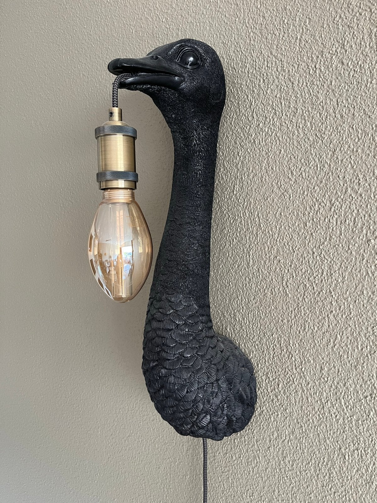 Unieke Zwarte Struisvogel Lamp met Gouden Details, Overige merken, Kunststof, Zwart, Nieuw