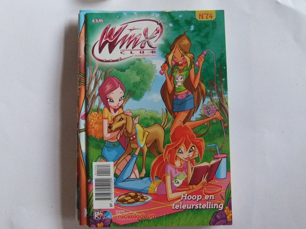Winx club magazines nr 74-75-76-77-78, Eén stripboek, Verzenden, Gelezen