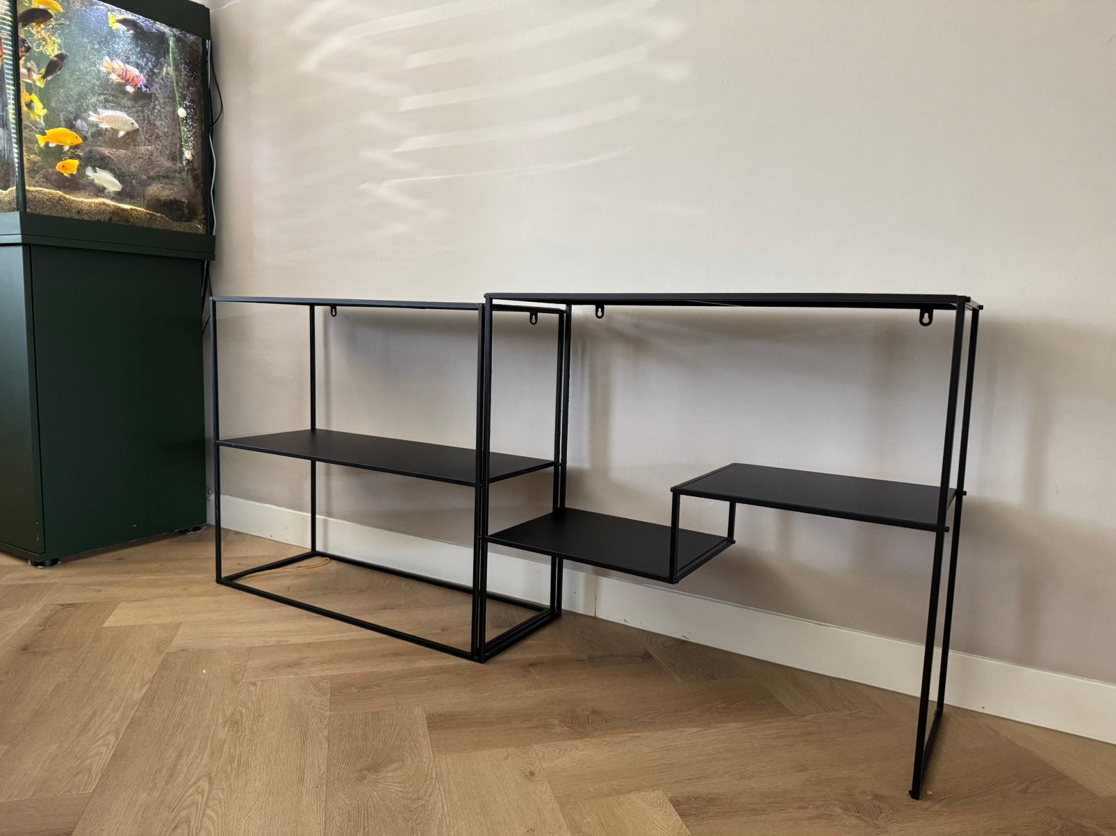 Zwarte open kastjes, Ophalen, 50 tot 100 cm, Zo goed als nieuw, 25 tot 50 cm