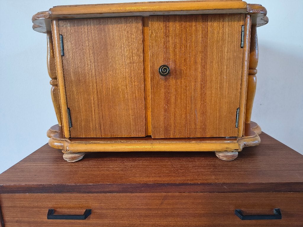 Houten kastje / sieradenkastje (Vintage / Retro), Ophalen of Verzenden