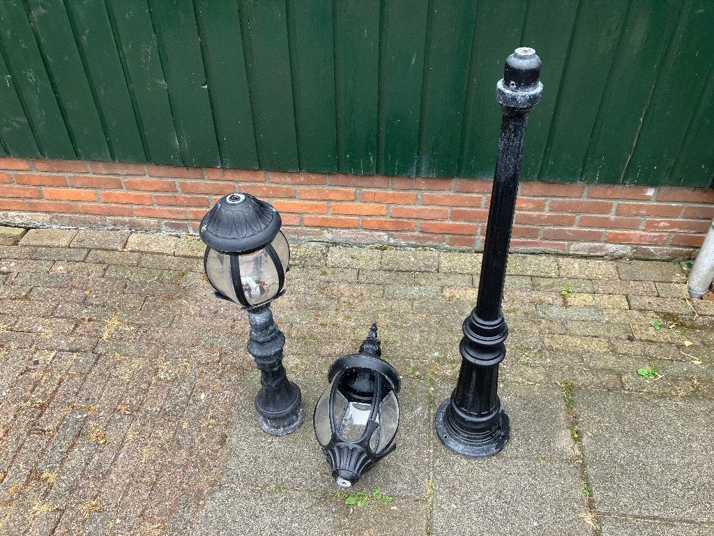 2 tuinlampen aluminium, Ophalen, Gebruikt, Minder dan 50 watt, Staande lamp