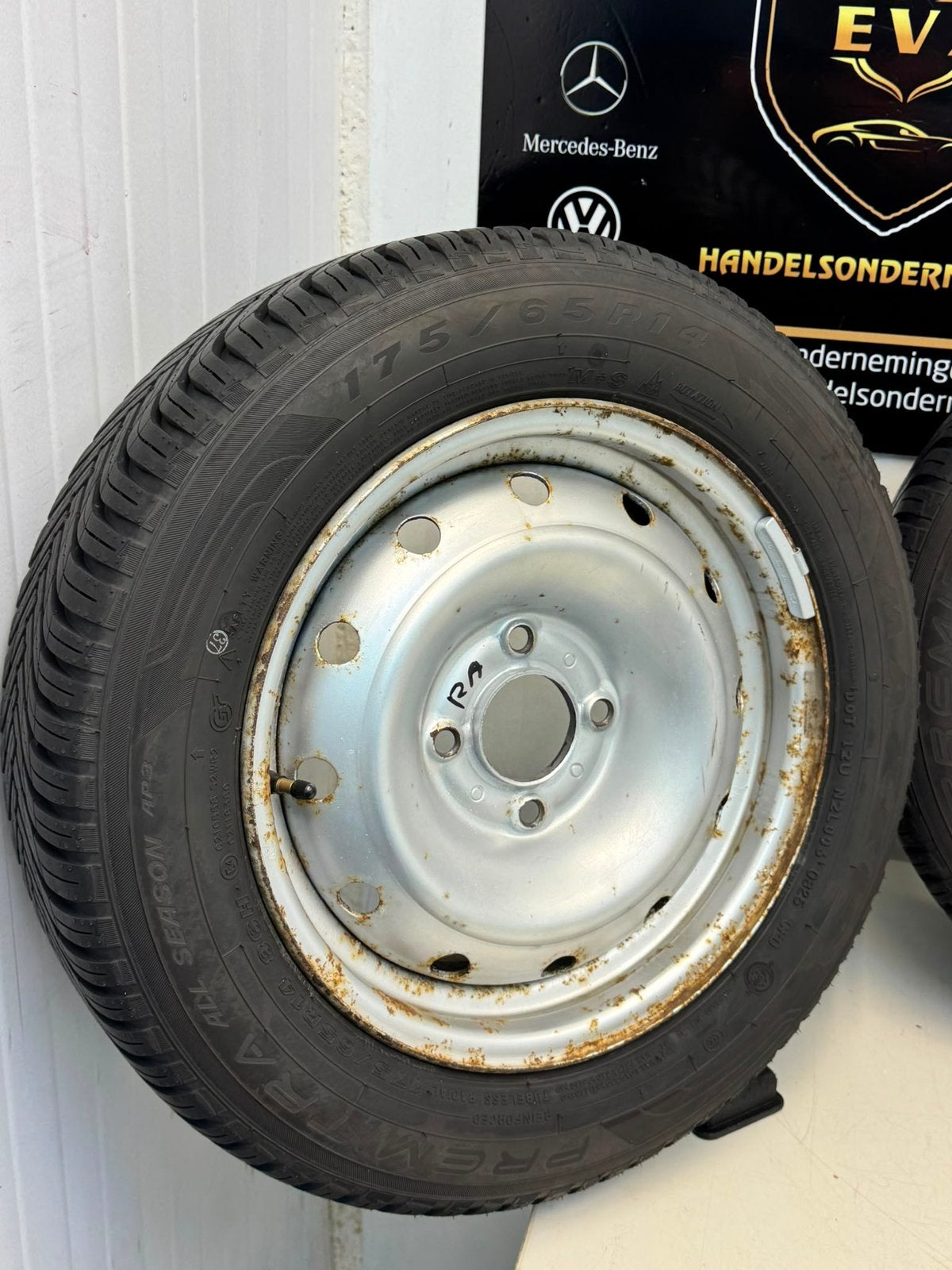 Peugeot Partner bj.2005 stalen velgen met All-Seasons banden, 14 inch, 175 mm, Banden en Velgen, Ophalen of Verzenden