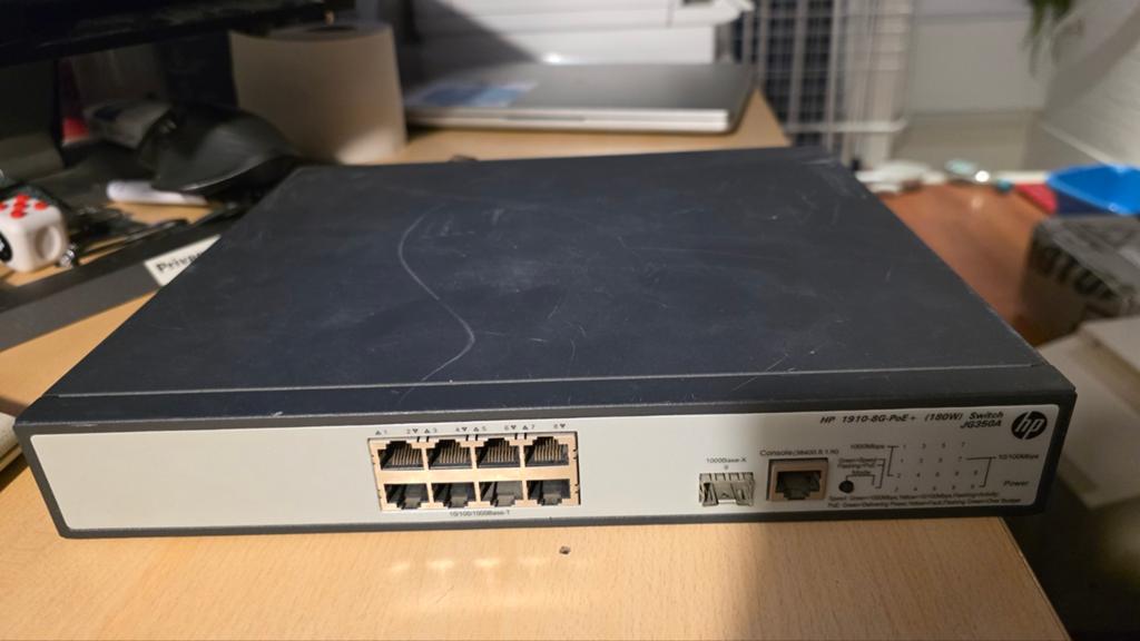 HP 1910-8G-PoE+ (180w) 8 ports gigabit + PoE+ switch, Ophalen of Verzenden