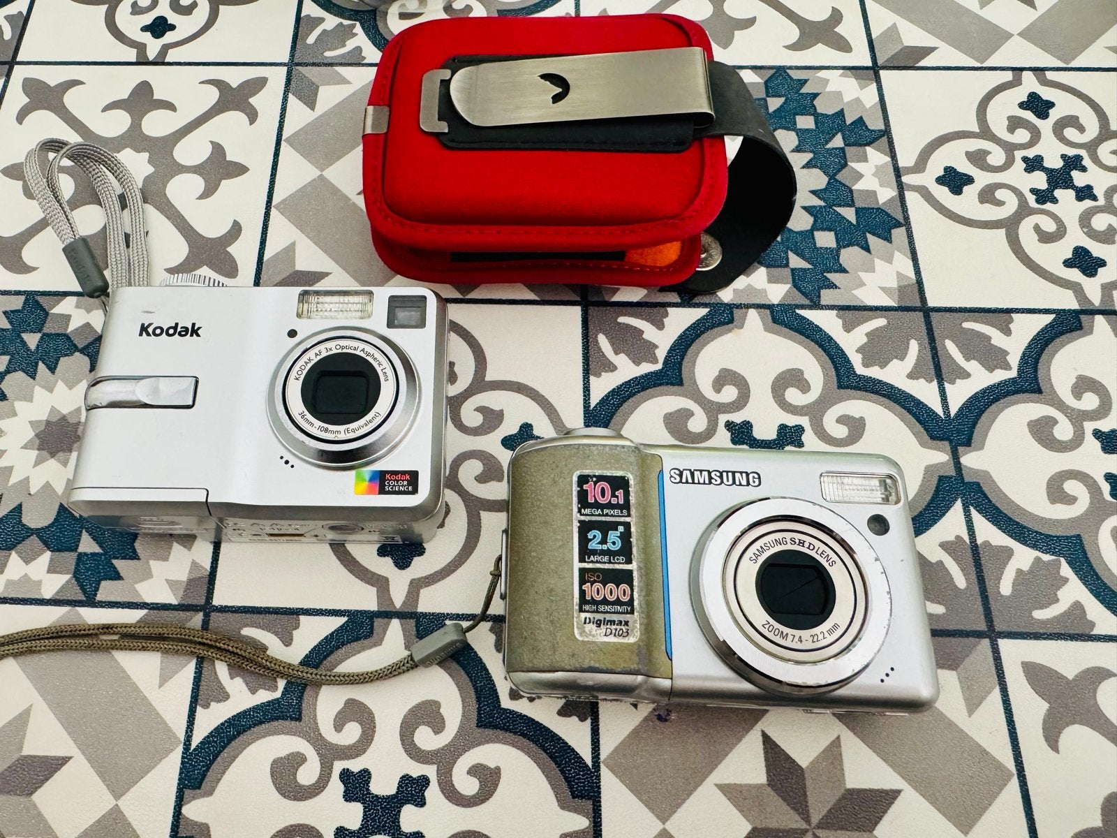 2 Vintage camera's: Kodak EasyShare C633 & Samsung Digimax D, Audio, Tv en Foto, Fotocamera's Digitaal, Ophalen, Niet werkend