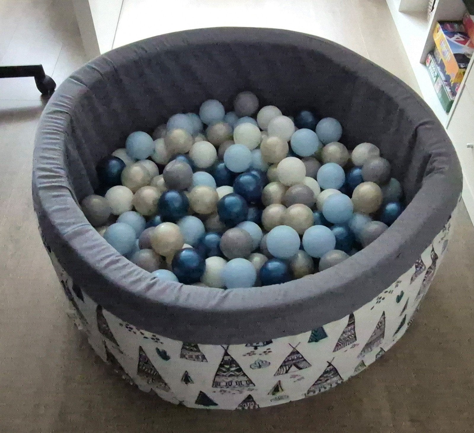Ballenbak met ballen - Nieuwstaat, Ophalen, Zo goed als nieuw, Jongen of Meisje
