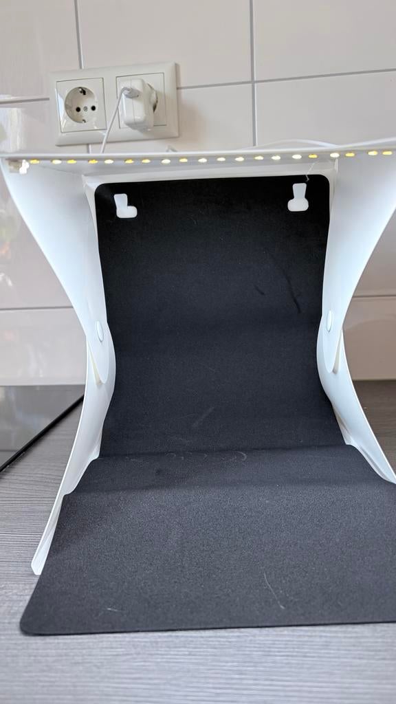 Kleine opvouwbare fotostudio met LED-verlichting, Ophalen of Verzenden, Zo goed als nieuw, Complete fotostudio