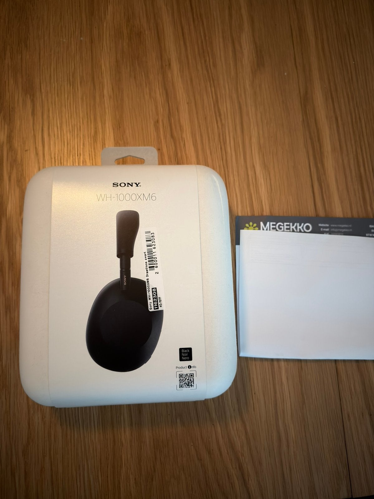 NIEUW & Geseald: Sony WH-1000XM6 Black | Factuur