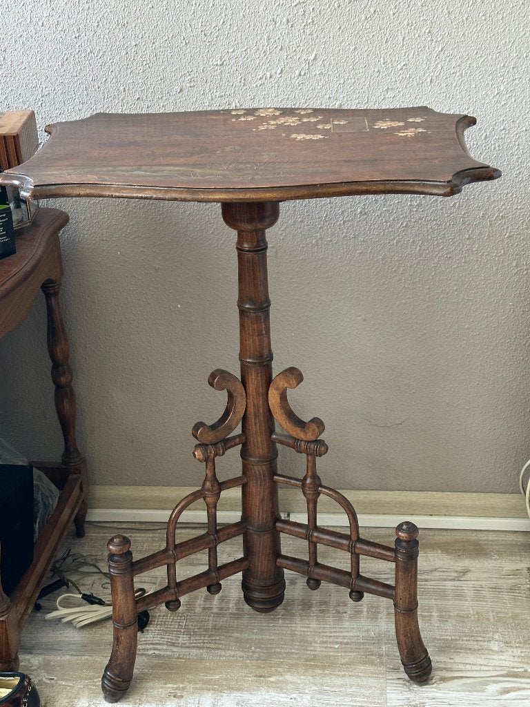 Antieke Tafel, Ophalen
