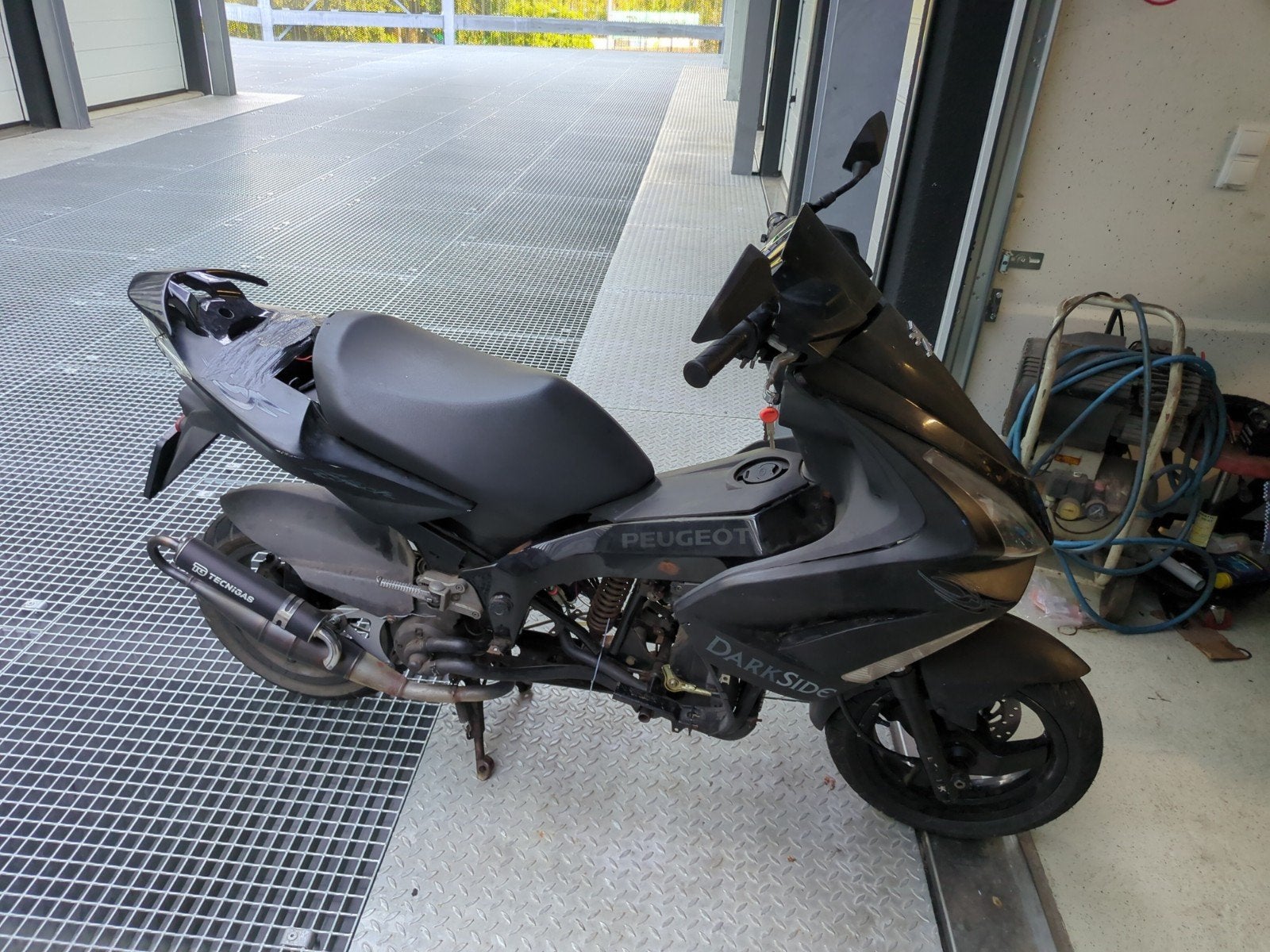 Peugeot Jetforce Darkside - Onderdelen of opknapper, Gebruikt, Overige modellen, Maximaal 45 km/u, 70 cc