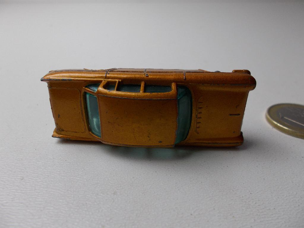 1962 Matchbox Series Lesney Nr. 22B VAUXHALL CRESTA (Gold), Ophalen of Verzenden, Gebruikt, Auto, Lesney